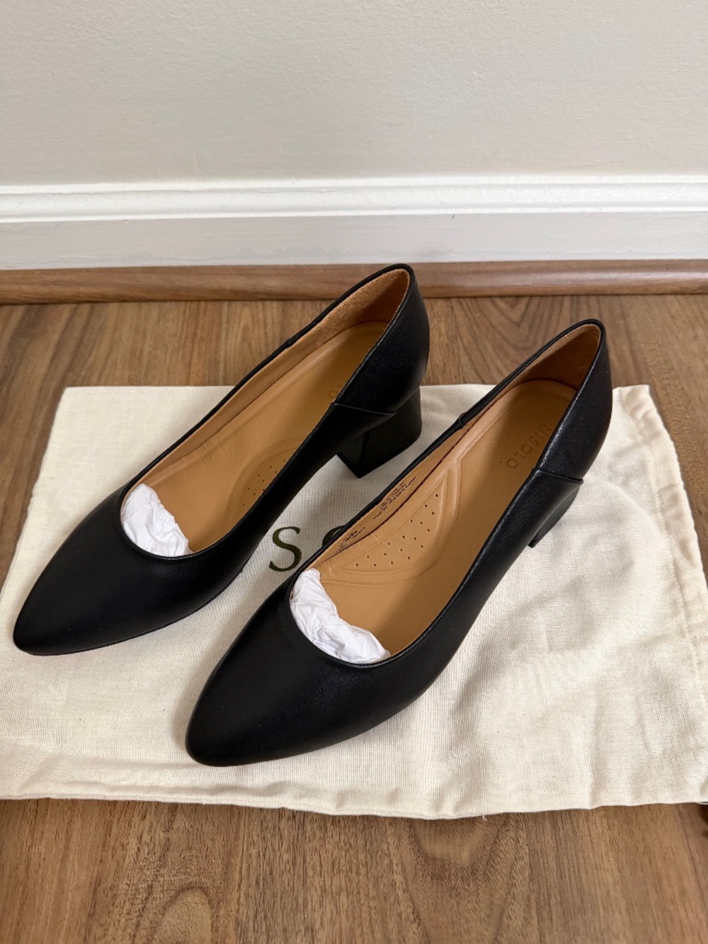 NISOLO Fiorela Go-To Mid Heel in Black Size 7.5